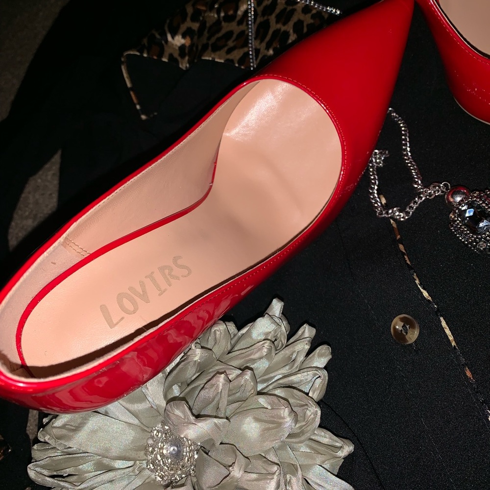 Red Pumps - Picture 6 of 8